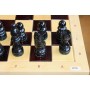 Schachtisch mit Schachfiguren aus Holz, II. Wahl